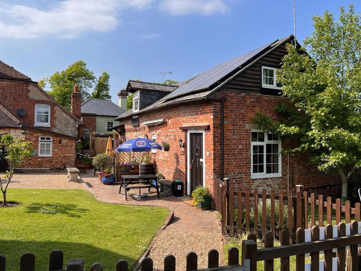 Hunston Mill Self Catering Dog Stay For Free Chichester Zewnętrze zdjęcie