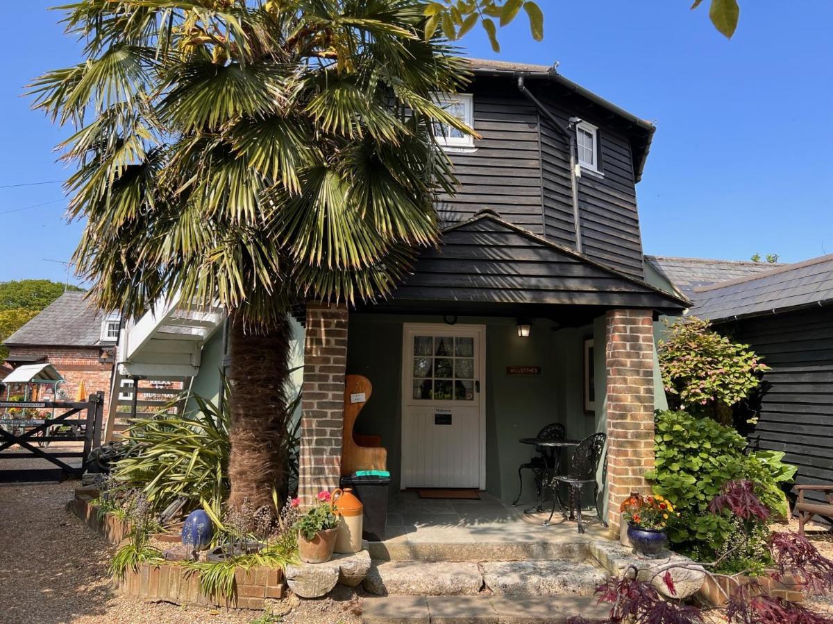 Hunston Mill Self Catering Dog Stay For Free Chichester Zewnętrze zdjęcie