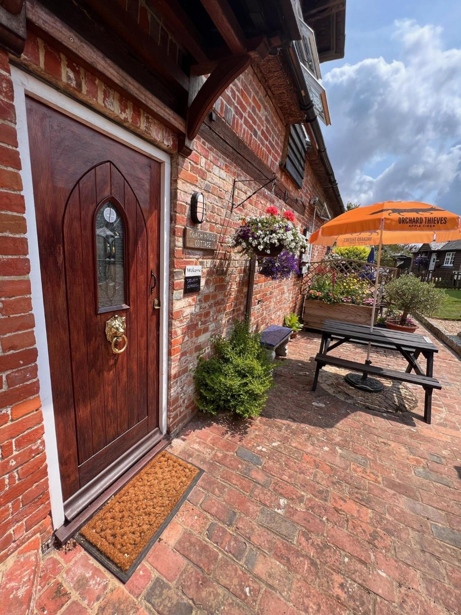 Hunston Mill Self Catering Dog Stay For Free Chichester Zewnętrze zdjęcie