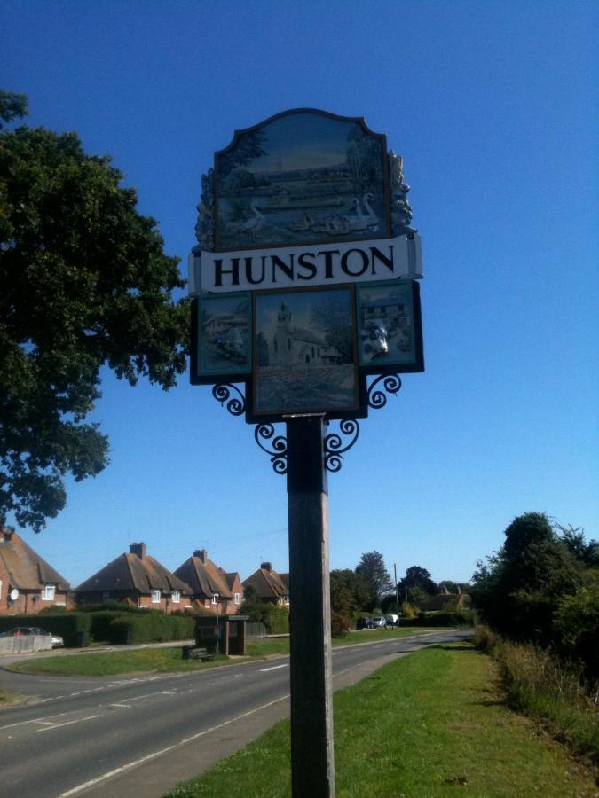 Hunston Mill Self Catering Dog Stay For Free Chichester Pokój zdjęcie
