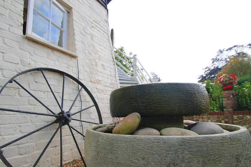 Hunston Mill Self Catering Dog Stay For Free Chichester Zewnętrze zdjęcie